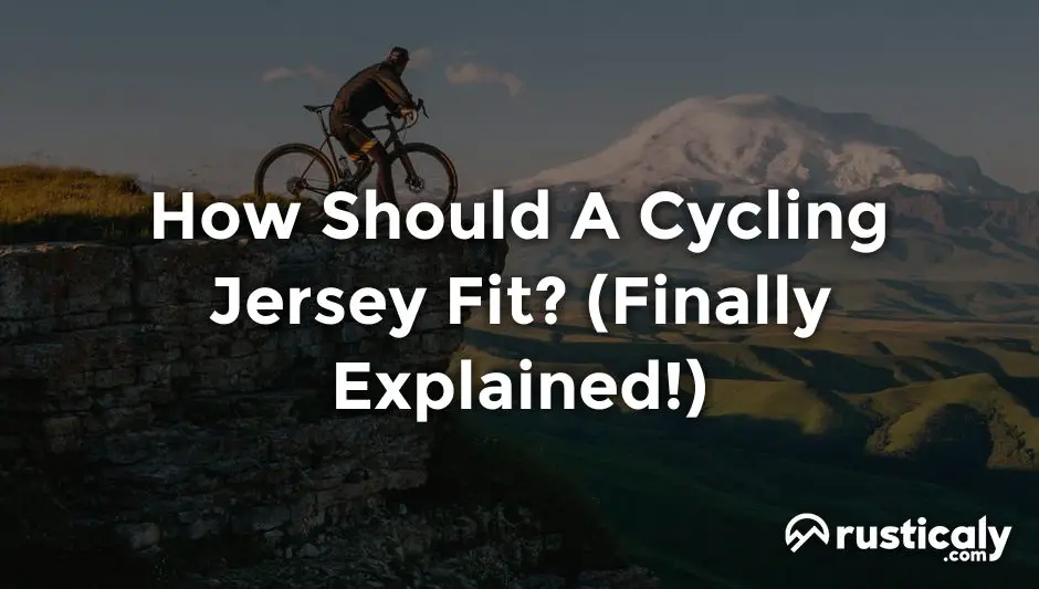 how should a cycling jersey fit