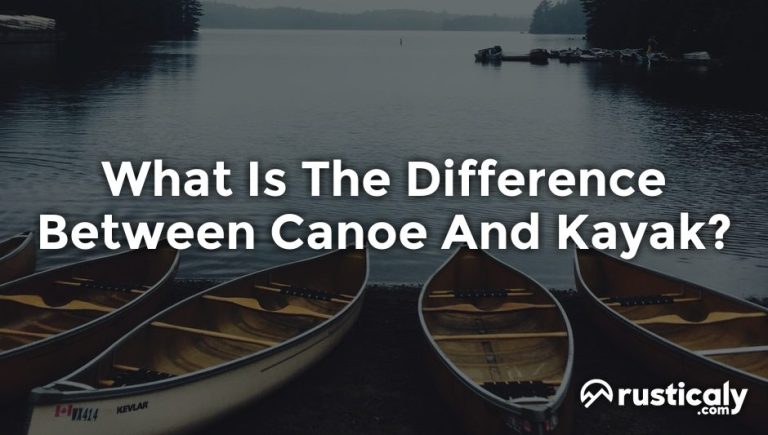 what is the difference between canoe and kayak