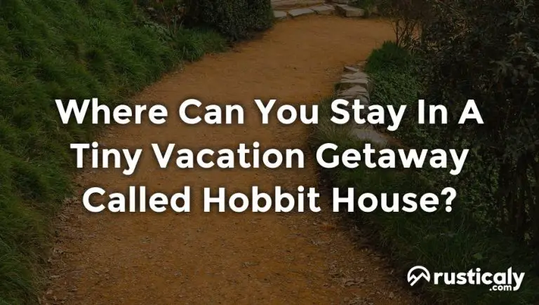 where can you stay in a tiny vacation getaway called hobbit house